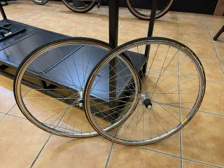 Ruedas de carretera Mavic clásicas de eje de 9