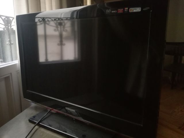 Televisor Samsung LCD de segunda mano por 80 EUR en Madrid en WALLAPOP