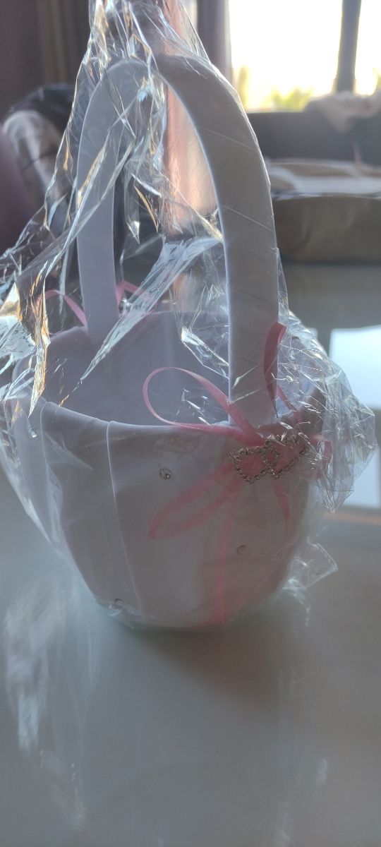 Cesta de flores pana niñas