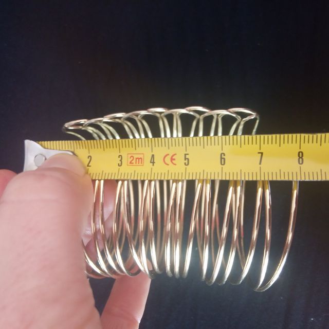 Brazalete dorado abierto