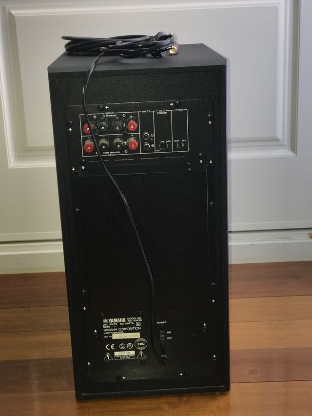 Subwoofer Yamaha YSTSW90 de segunda mano por 80 EUR en Zaragoza en