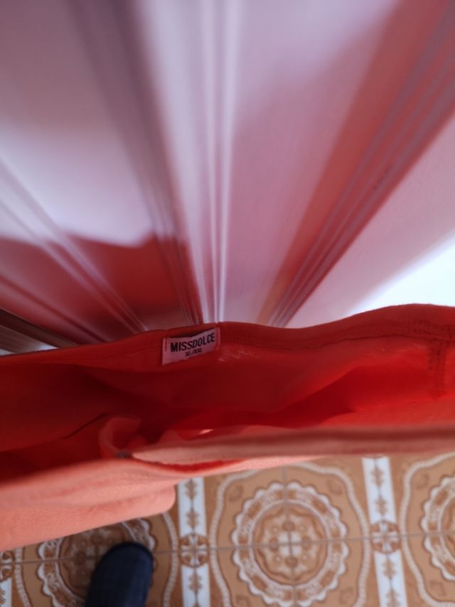 canotta donna arancio intrecciato collo