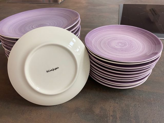 Platos de varios colores, El Corte Inglés