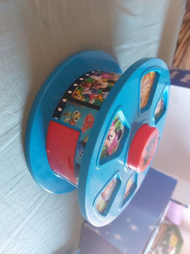 juego disney pista a la vista