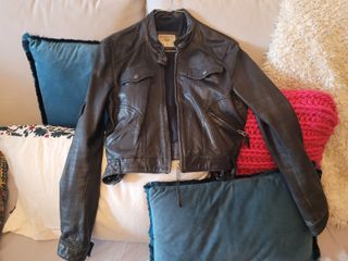 Cazadora piel negra