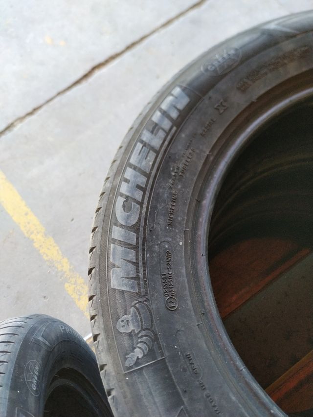 215/65r17 99v michelin