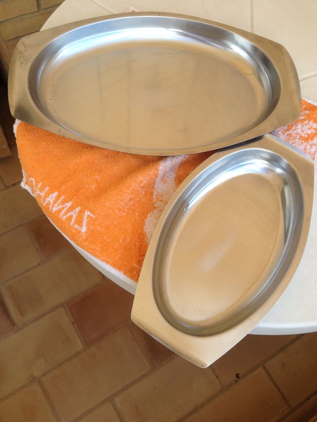 Lote 2 fuentes de acero inoxidable