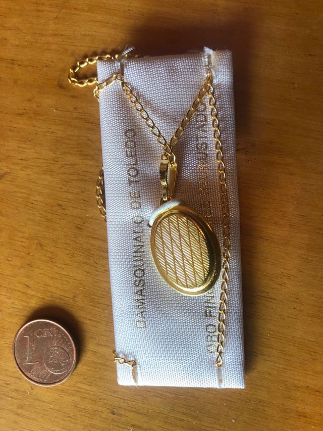 Colgante de damasquinado