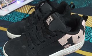 Tenis DC niña