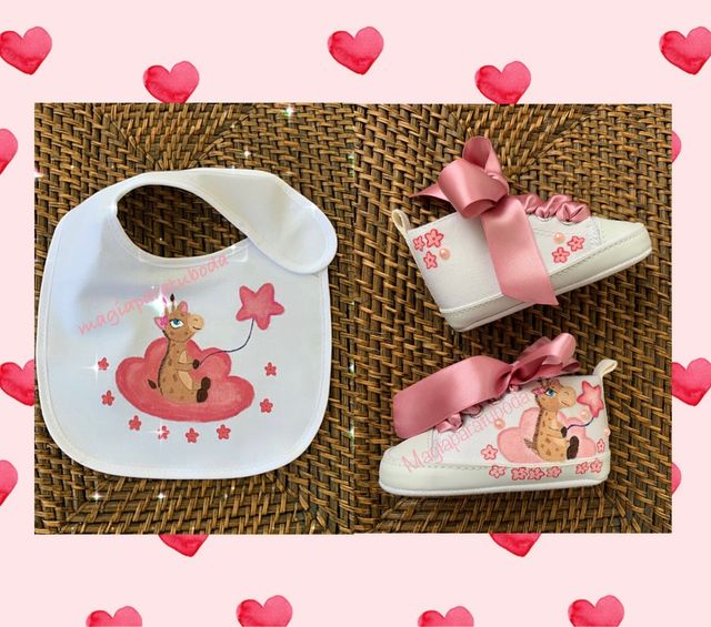 Pack zapatillas y babero personalizados