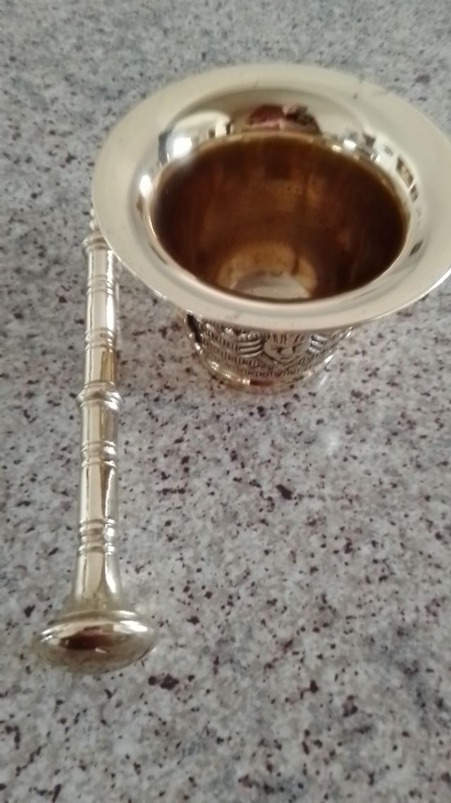 Amirez con su porta Almirez