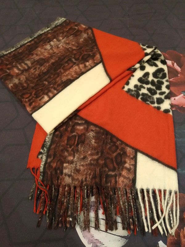 Bufanda extra suave estampada nueva