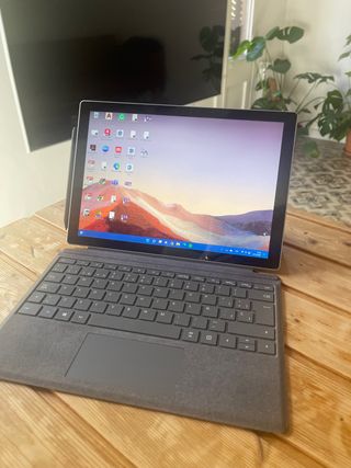 Microsoft Surface Pro 7, i7, 16 GB, 512 GB