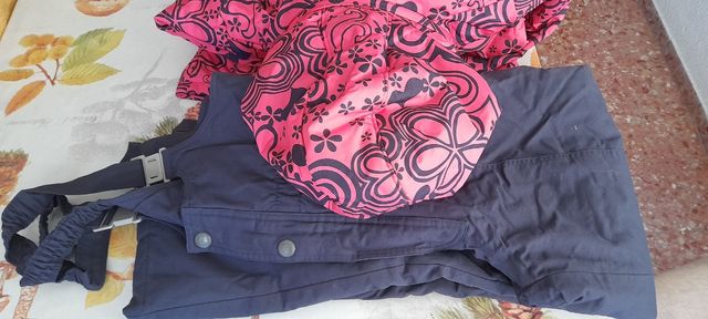 Nieve. Mono y chaqueta Nieve