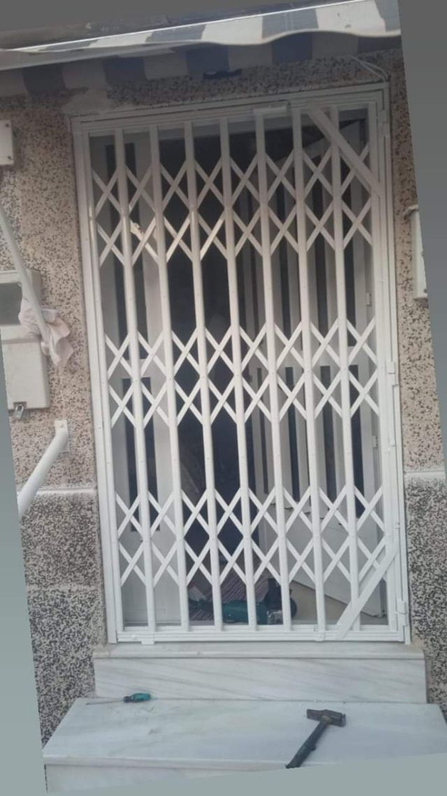 fabricación de puertas y rejas de ballestas de segunda mano por 1 EUR fabricación de puertas y rejas de ballestas de segunda mano por 1 EUR