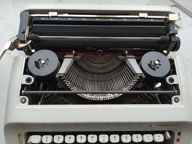 MACCHINA DA SCRIVERE OLIVETTI SCHEIDEGGER VINTAGE