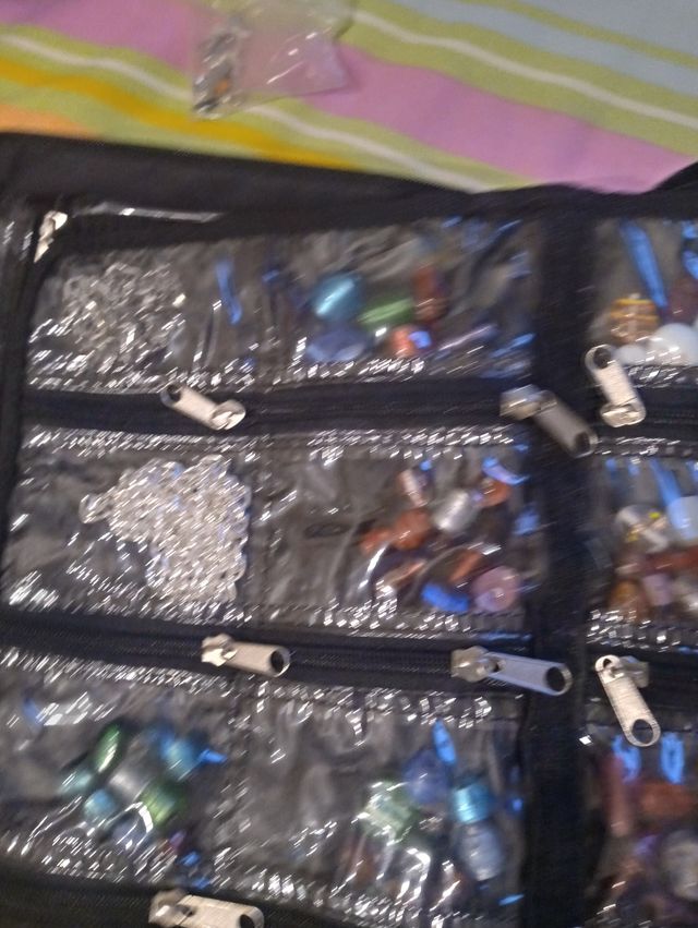 Colgantes y pulseras