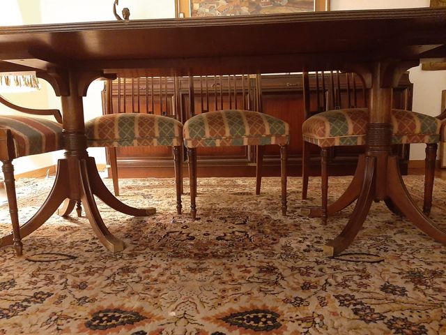 Mesa de comedor de madera maciza