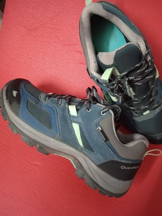 núm 38/39 Bota de muntanya i trekking impermeable.