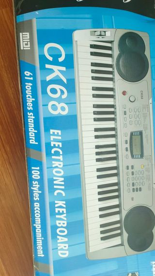 Teclado Ringway CK68