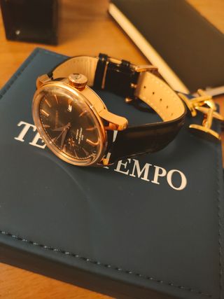 Reloj de vestir . TECNOTEMPO Edición limitada