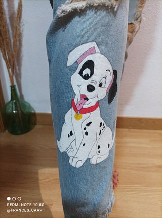 Pantalón pintado a mano 
