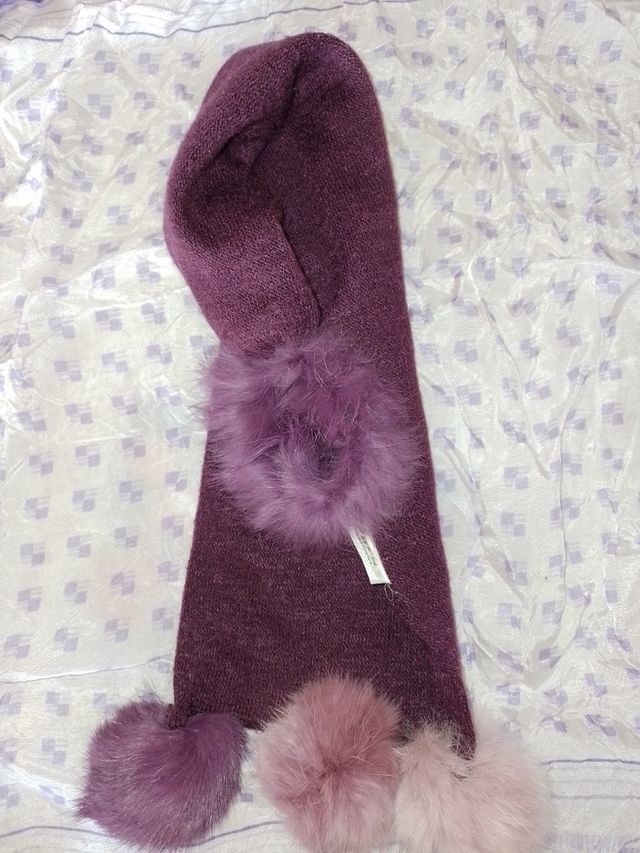 Bufanda cuello de lana con adornos piel