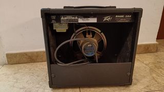 Amplificador de guitarra Peavey Rage 158
