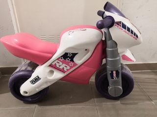 Motofeber 2 racing rosa con casco