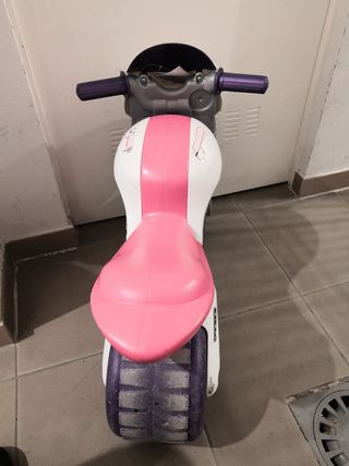Motofeber 2 racing rosa con casco