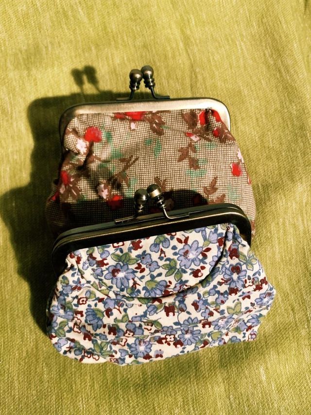 Portamonete in tessuto floreale