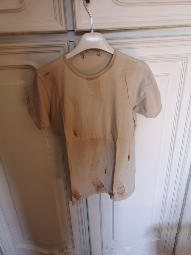 t-shirt beige pennellate di glitter bronzo