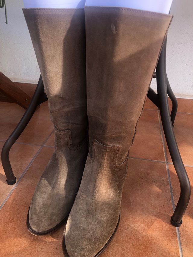 Botas Valverde del Camino