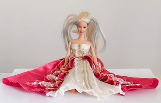 Barbie Vintage.
Rara con Vestito Magia delle feste