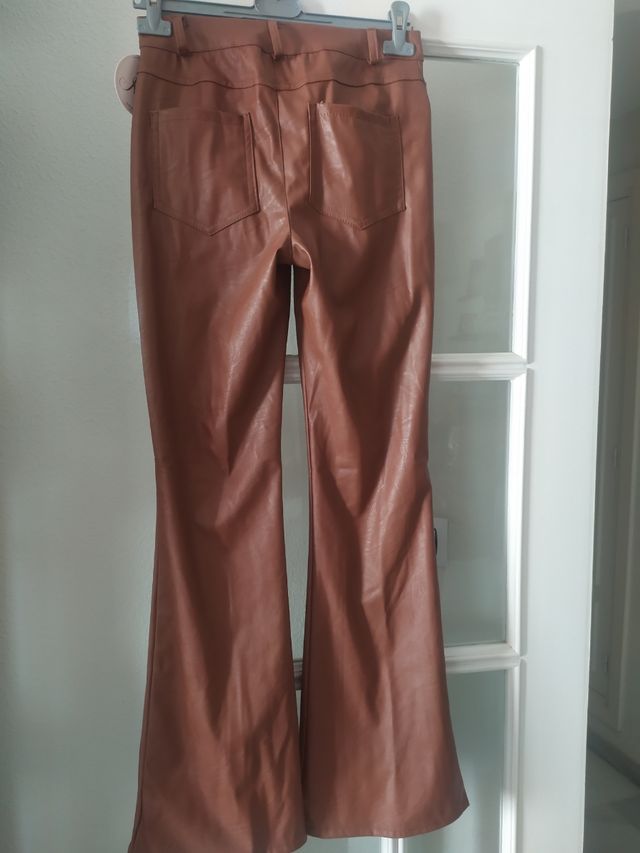 Pantalón imitación cuero