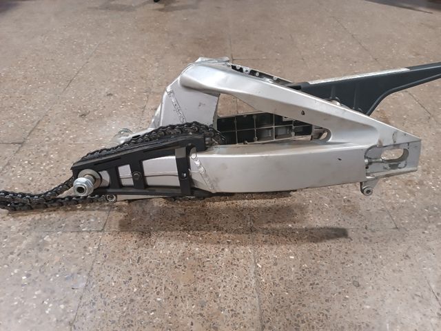 basculante suzuki gsr 600