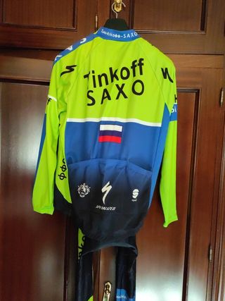 maillot ciclismo equipo saxobank fluor