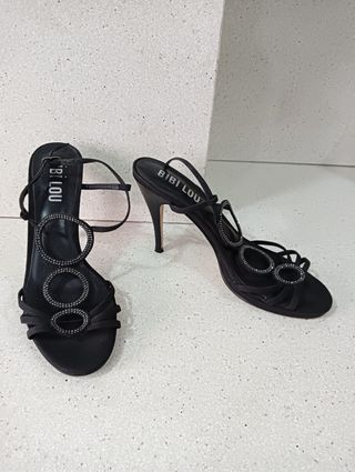 Sandalias BIBI LOU súper nuevas 