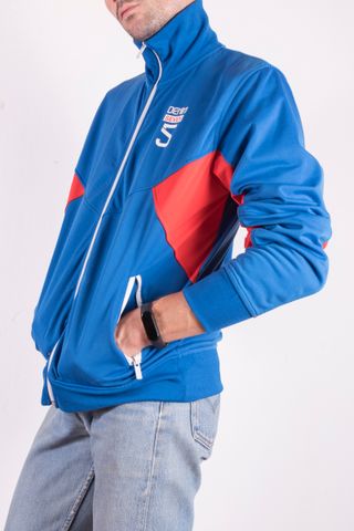 Chaqueta sport estilo vintage azul y roja