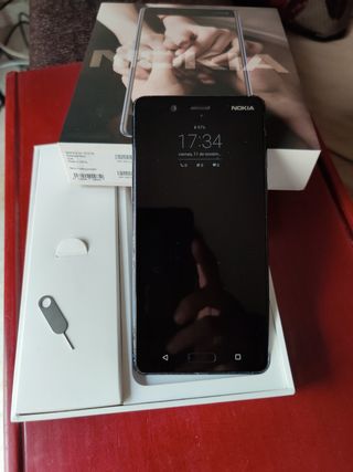 Telefono cellulare Nokia 8, 128 GB, 6 GB RAM e altri. Di fascia alta