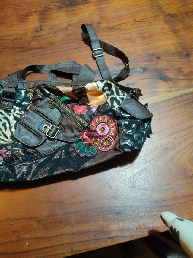 Bolso Desigual bandolera 45x30 como nuevo