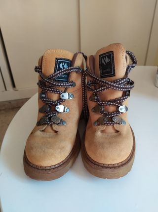 Botas de piel de montaña Snewer