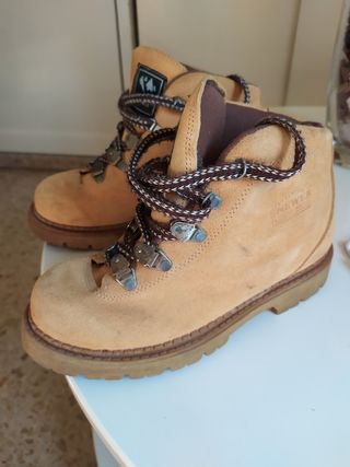 Botas de piel de montaña Snewer