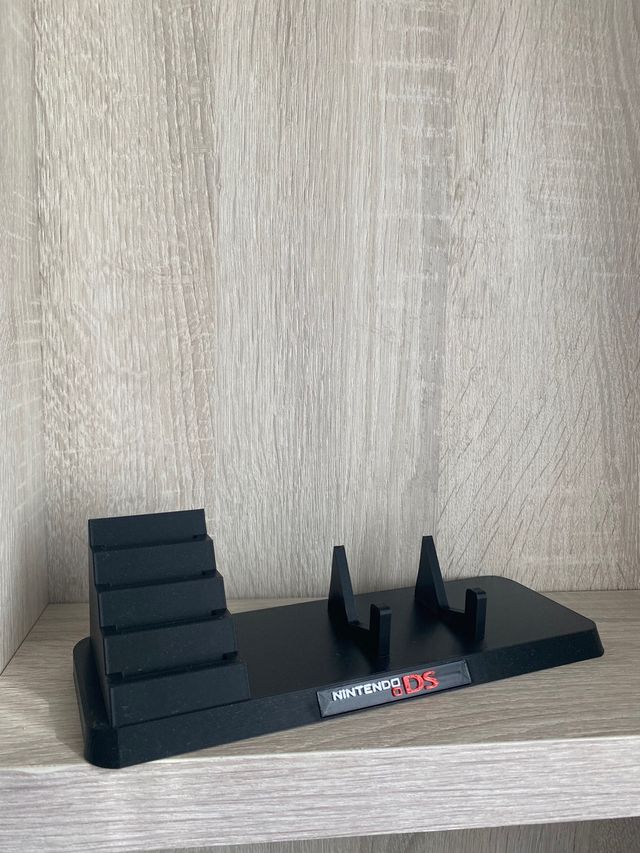 Soporte Nintendo Ds + 4 porta juegos