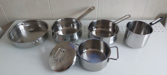 Nº 172.- Cazos de acero inoxidable 18/10