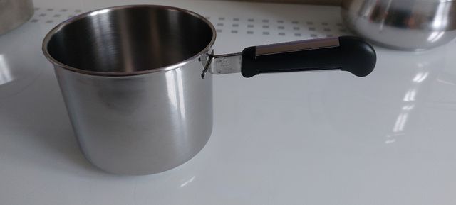 Nº 172.- Cazos de acero inoxidable 18/10