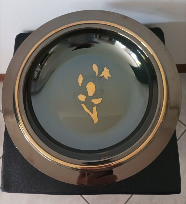 Centrotavola alzatina in metallo