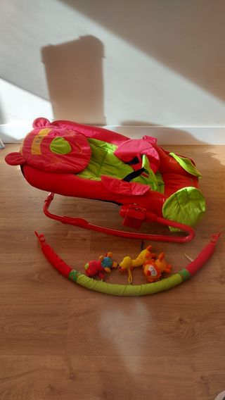 hamaca musical  y vibratoria de bebé