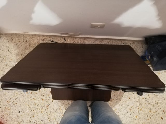 Mesa de cocina Cuéntame cómo pasó con 4 sillas