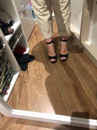 Zapatos negros de tacón 